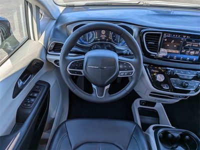 2024 Chrysler Pacifica - Photo 16