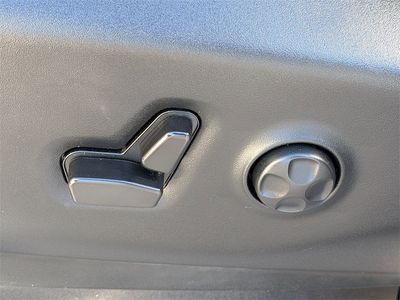 2024 Chrysler Pacifica - Photo 20