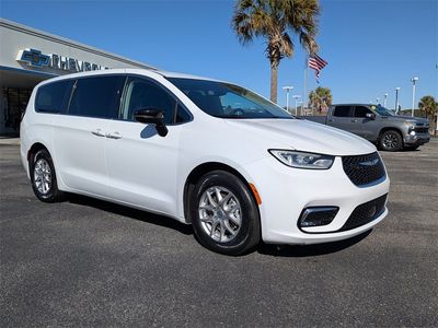 2024 Chrysler Pacifica - Photo 1