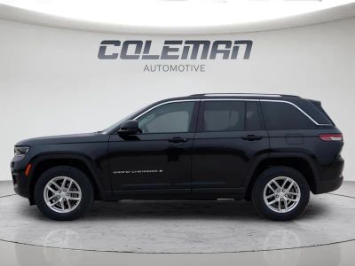 2023 Jeep Grand Cherokee — detail view