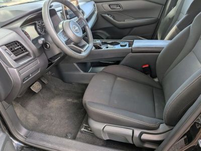 2024 Nissan Rogue — photo 10 view