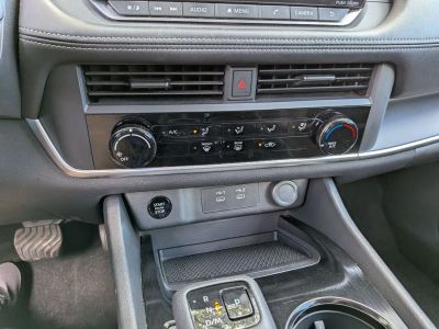 2024 Nissan Rogue — photo 17 view