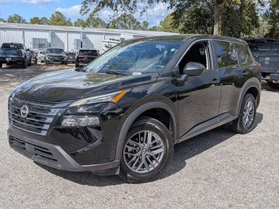 2024 Nissan Rogue S in Black — front three-quarter view