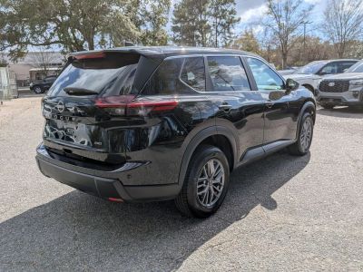 2024 Nissan Rogue — detail view