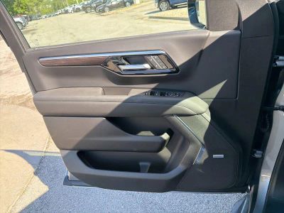 2026 Chevrolet Tahoe - Photo 37