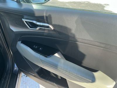 2023 Kia Sportage — photo 12 view