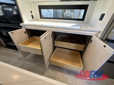 2026 Keystone RV Montana - Photo 30