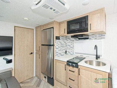 2022 Ember RV Overland Series - Photo 7