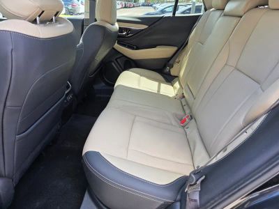 2022 Subaru Outback — photo 18 view