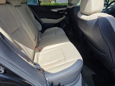 2022 Subaru Outback — photo 13 view