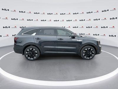2026 Kia Sorento — photo 10 view
