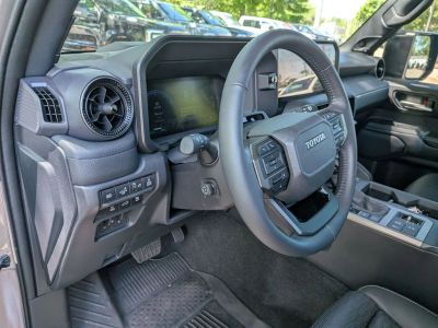 2025 Toyota Land Cruiser - Photo 10