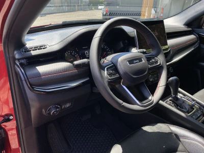 2025 Jeep Compass — side profile view