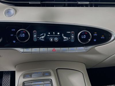2023 Genesis GV70 - Photo 23