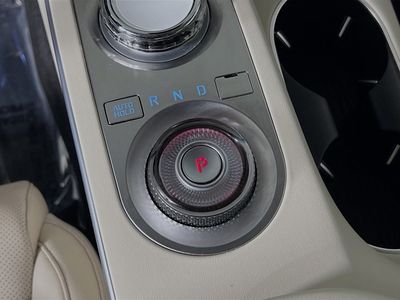 2023 Genesis GV70 - Photo 24