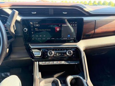 2024 GMC Sierra 3500HD - Photo 4
