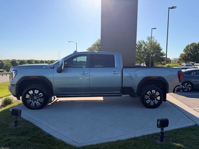 2024 GMC Sierra 3500HD - Photo 7