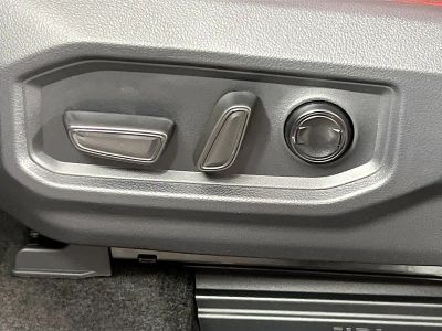 2026 Toyota Tundra 4WD — photo 13 view