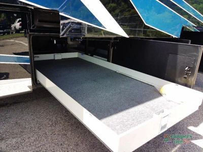 2027 Newmar Dutch Star — photo 11 view