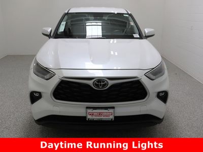 2024 Toyota Highlander FWD - Photo 3