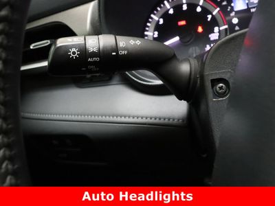 2024 Toyota Highlander FWD - Photo 25