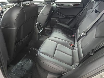 2026 Porsche Macan - Photo 24