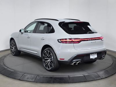 2026 Porsche Macan - Photo 3