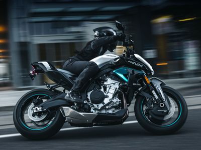 2026 CFMOTO 675NK - Photo 2