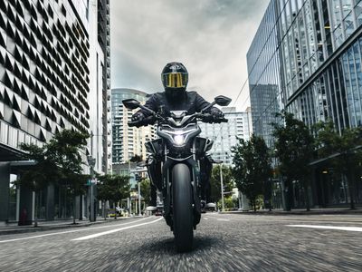 2026 CFMOTO 675NK - Photo 7