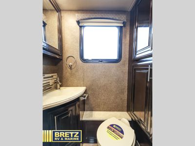 2019 Thor Motor Coach Venetian - Photo 11