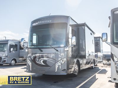 2019 Thor Motor Coach Venetian - Photo 2