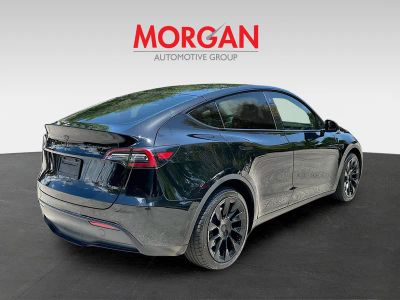 2022 Tesla Model Y — photo 7 view