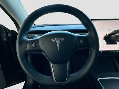 2022 Tesla Model Y — photo 10 view