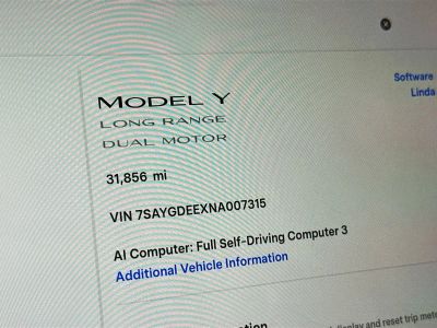 2022 Tesla Model Y — photo 11 view