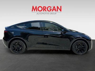 2022 Tesla Model Y — photo 8 view
