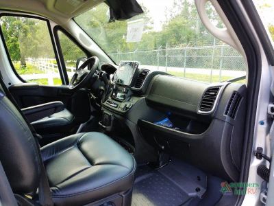2027 Pleasure-Way Lexor — photo 7 view