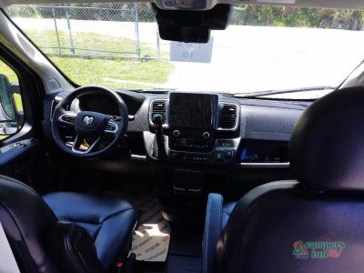 2027 Pleasure-Way Lexor — photo 31 view