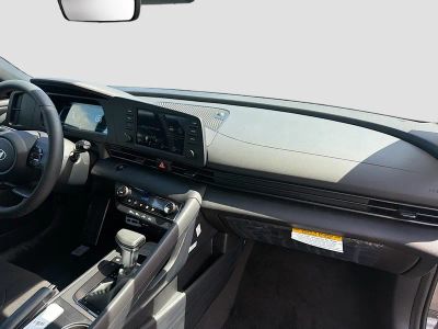 2026 Hyundai ELANTRA — photo 21 view