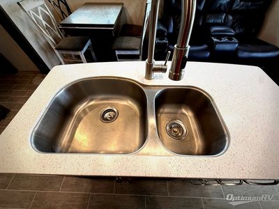 2020 Keystone Montana - Photo 11