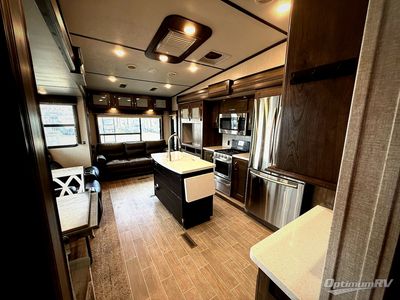 2020 Keystone Montana - Photo 4