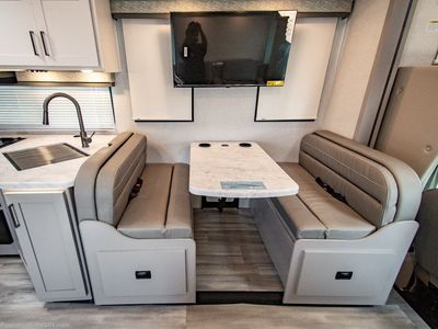 2026 Thor Motor Coach Four Winds - Photo 14