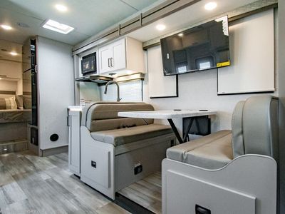 2026 Thor Motor Coach Four Winds - Photo 13