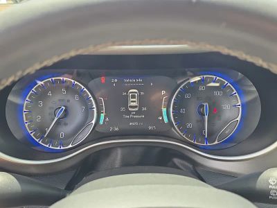 2023 Chrysler Pacifica — photo 34 view