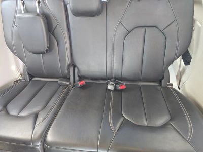 2023 Chrysler Pacifica — photo 18 view