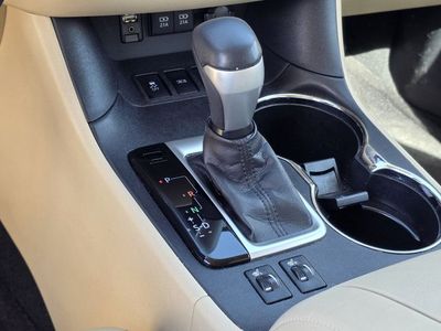 2017 Toyota Highlander - Photo 22