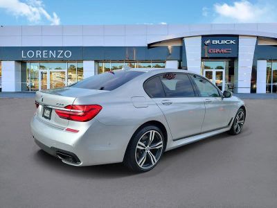 2017 BMW 7 Series — detail view