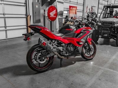 2025 Kawasaki Ninja 500 SE ABS - Photo 4