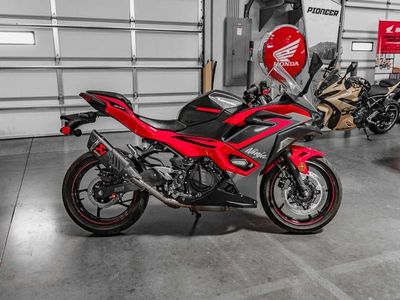 2025 Kawasaki Ninja 500 SE ABS - Photo 3