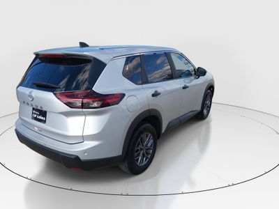 2024 Nissan Rogue — photo 7 view