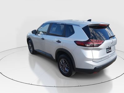 2024 Nissan Rogue — detail view